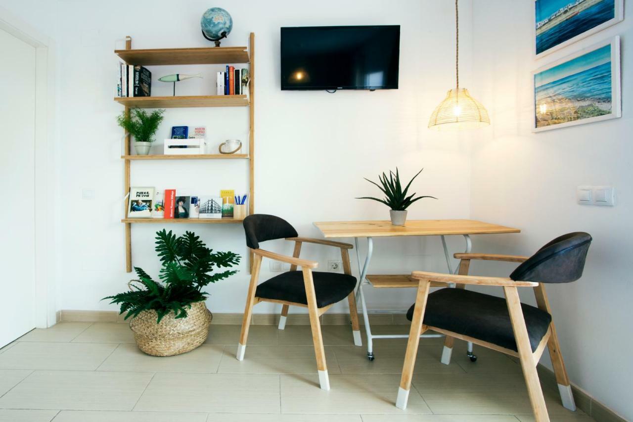 Pedregalejo Sun & Relax Apartment มาลากา ภายนอก รูปภาพ